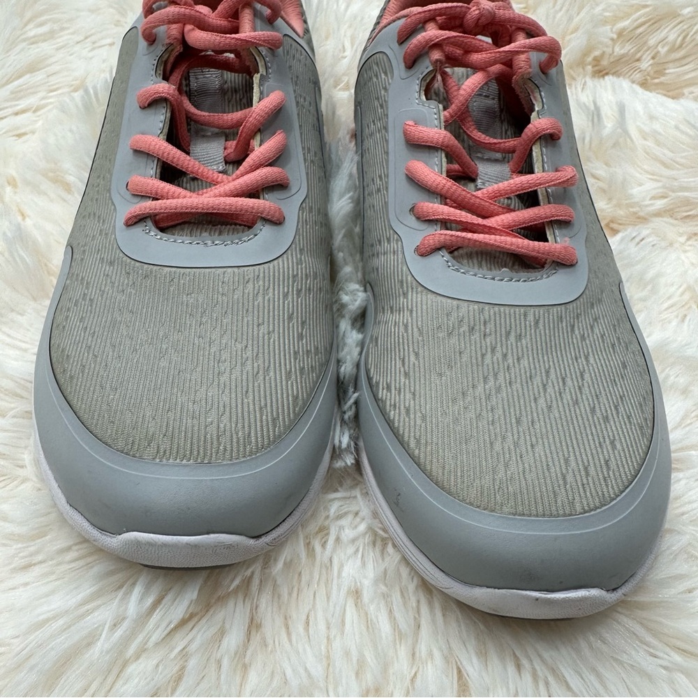 Vionic Jojo Ombré Peach Lace Up Running Shoes - Picture 5 of 10